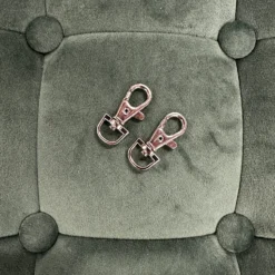 Detachable Clips To Convert To X-Body Bag